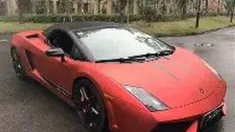 王祖贤55岁披僧袍寺庙祈福，愿疫情速退